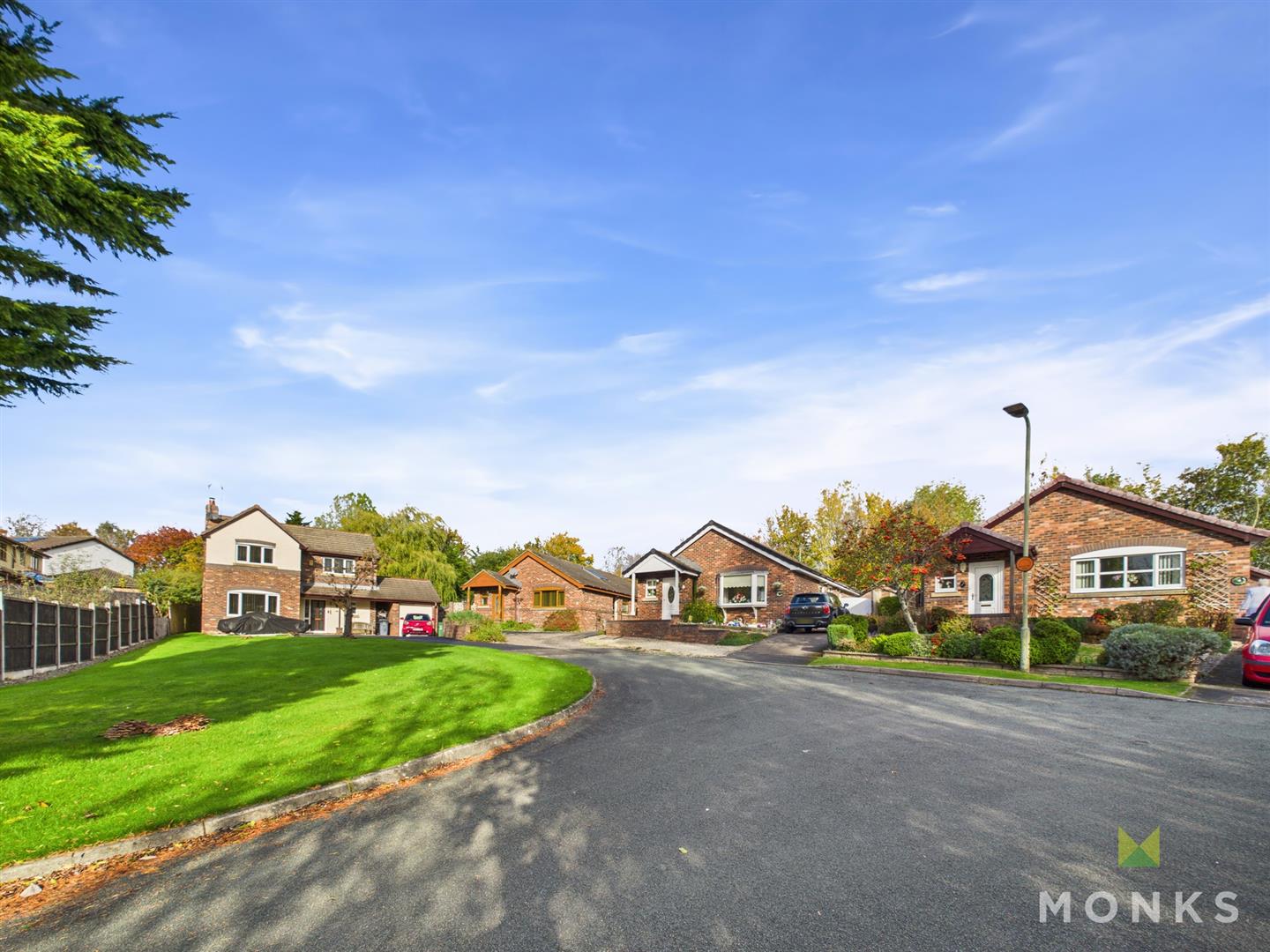 2 Rhyd Galed, Oswestry, SY11 3NY For Sale